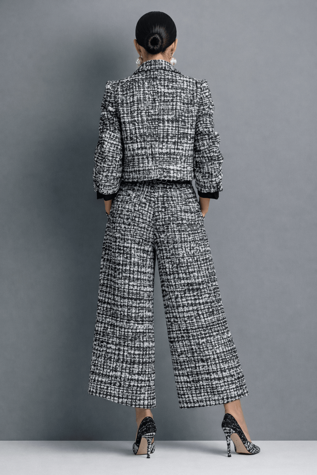 Henriette | Struktureret Todelt Buksedragt i Tweed - StilfulltWomen's outfit setsBlåUK6| XSHenriette | Struktureret Todelt Buksedragt i Tweed