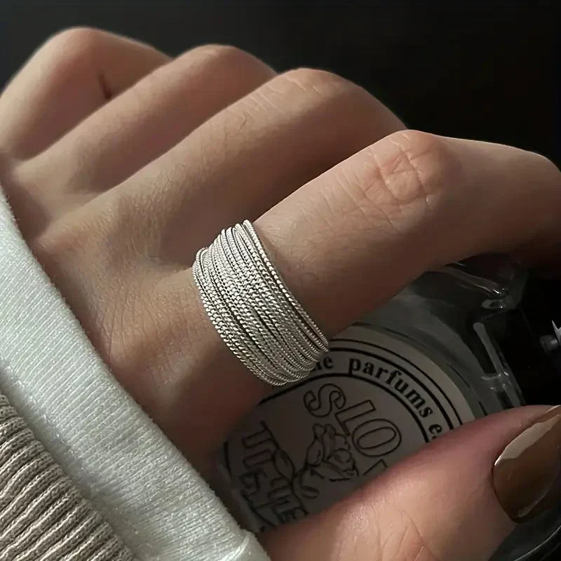 Ariadne | Anillo de Varias Vueltas Texturizado y Ajustable