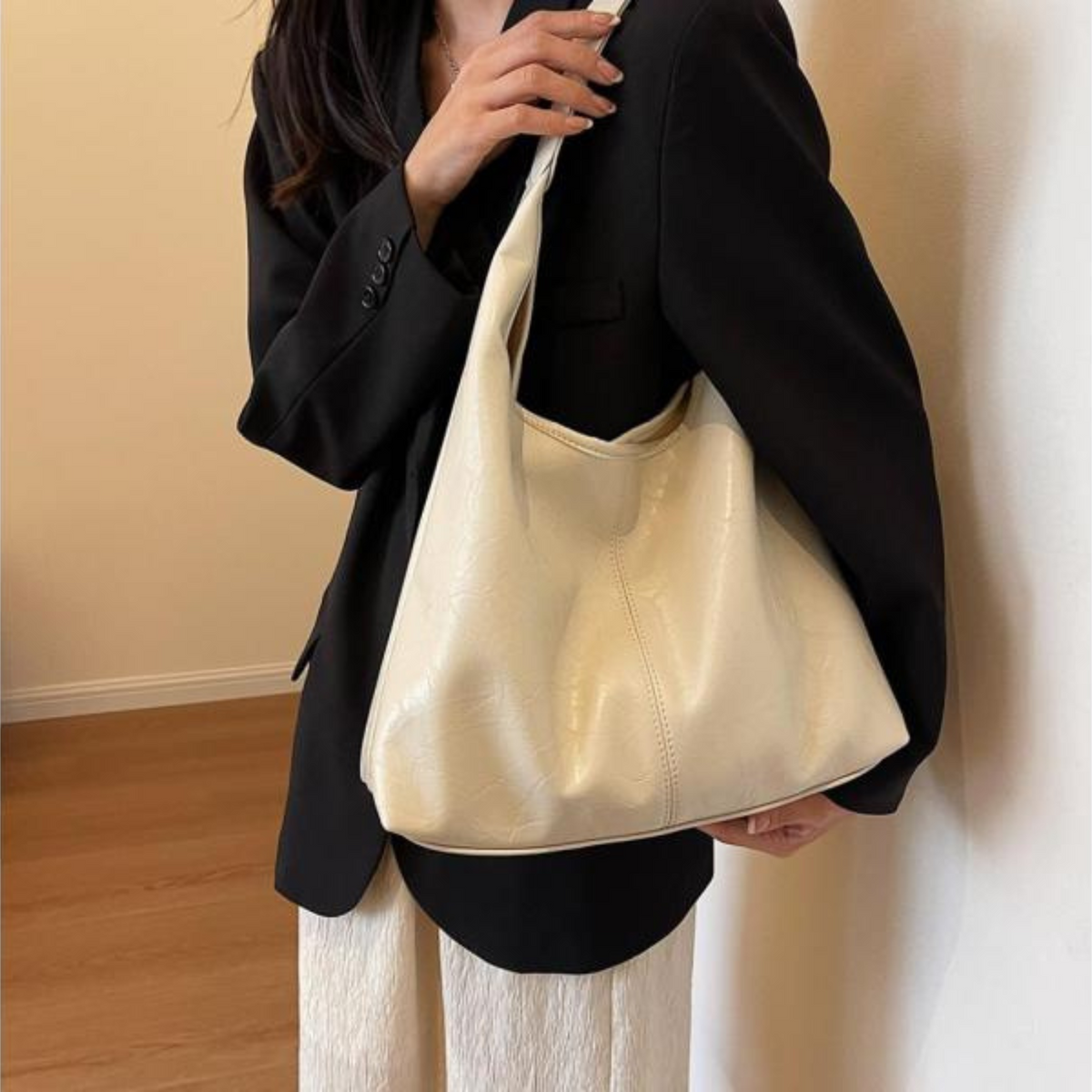 Rosalind | Bolso Hobo de Piel Vegana con Aire Vintage
