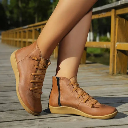Ivette | Botín Plano con Cordones Elásticos