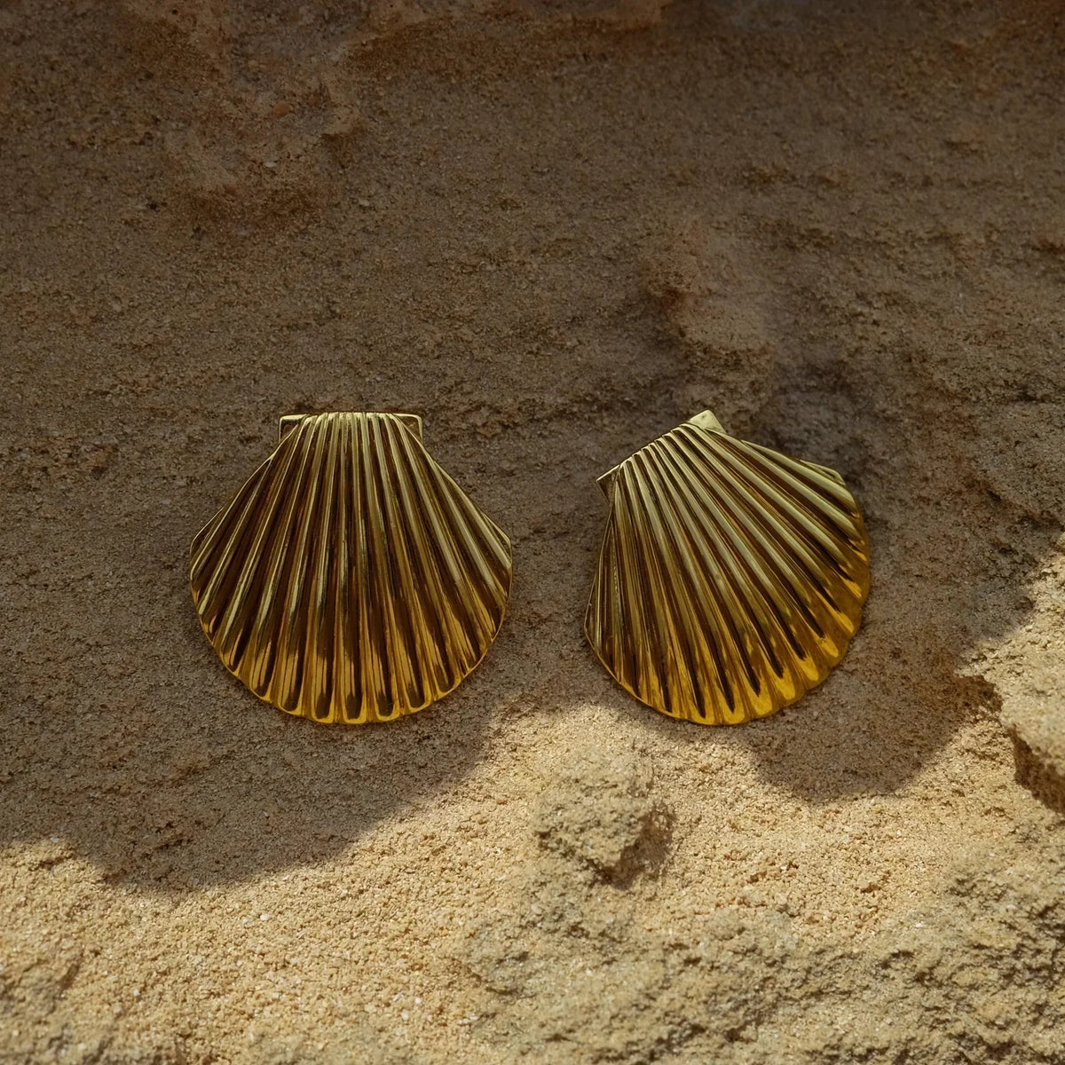 Ondine | Pendientes de Botón de Concha Marinads