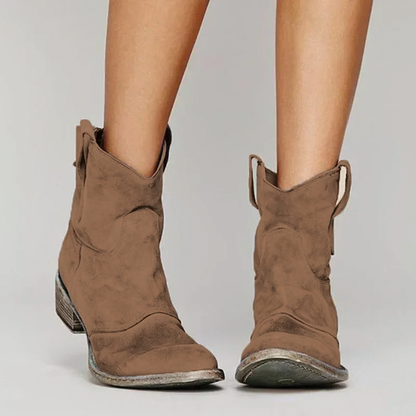 Sawyer | Botines Camperos de Ante con Tacón Bajo