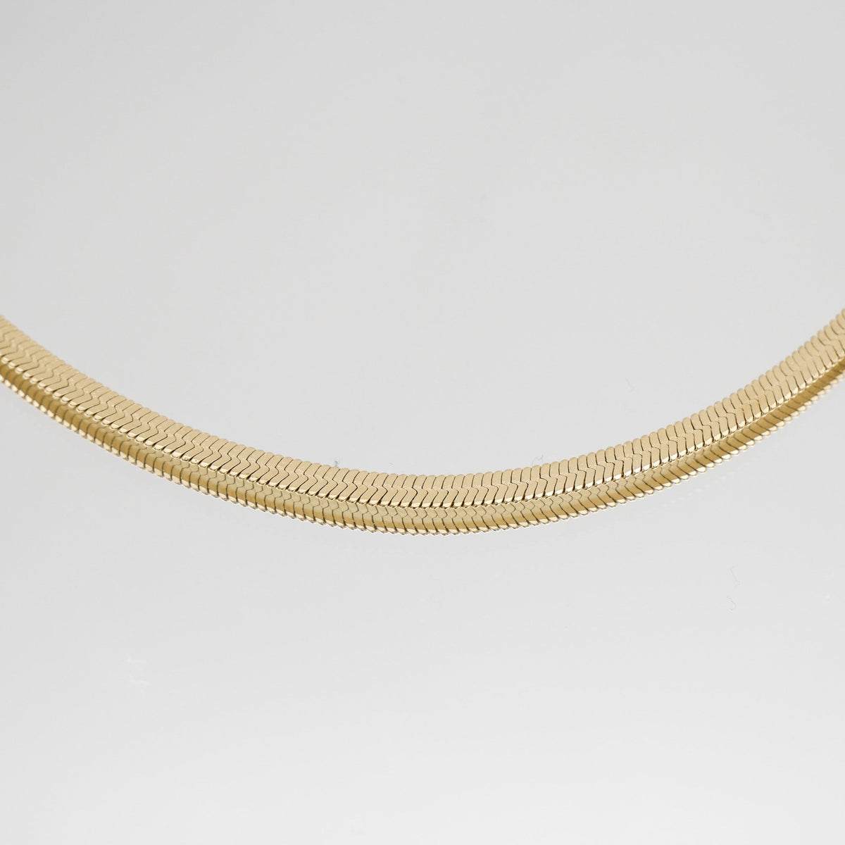 Collar de Cadena Plana de Espiga