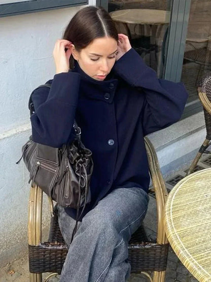 Brigitte | Chaqueta Corta de Paño con Cuello Alto