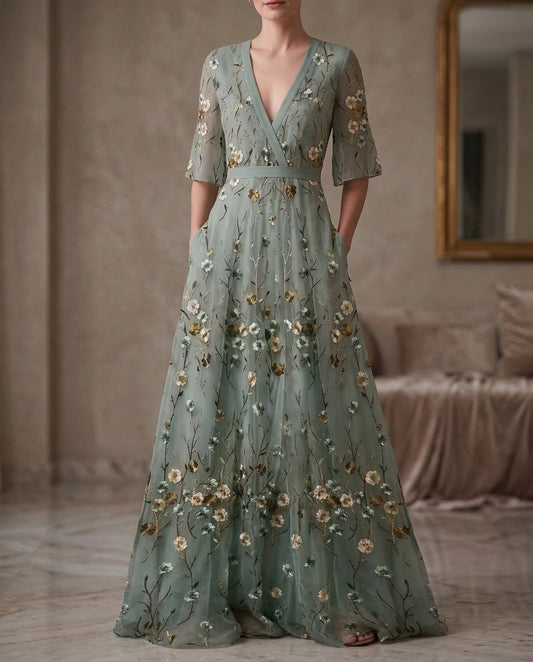 Amara | Blommig klänning i elegant och raffinerad stil - StilfulltdressSAmara | Blommig klänning i elegant och raffinerad stil