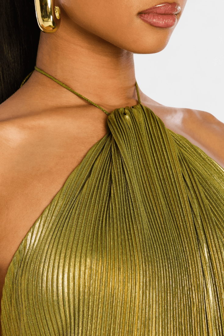 Amelix | Halterneckklänning i peridotgrön - StilfulltdressDWOD2-WN380002SGuldAmelix | Halterneckklänning i peridotgrön