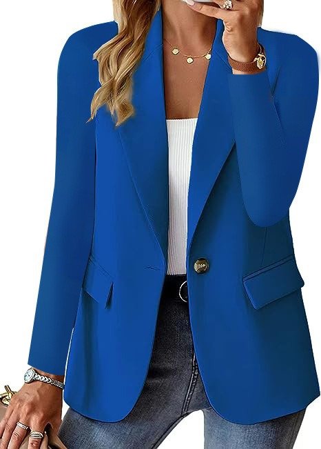 Asta | Figursyet Enkeltknappet Blazer med Bred Revers - StilfulltWomen's jacketsL-FGM3P6-008-KCBlåSAsta | Figursyet Enkeltknappet Blazer med Bred Revers