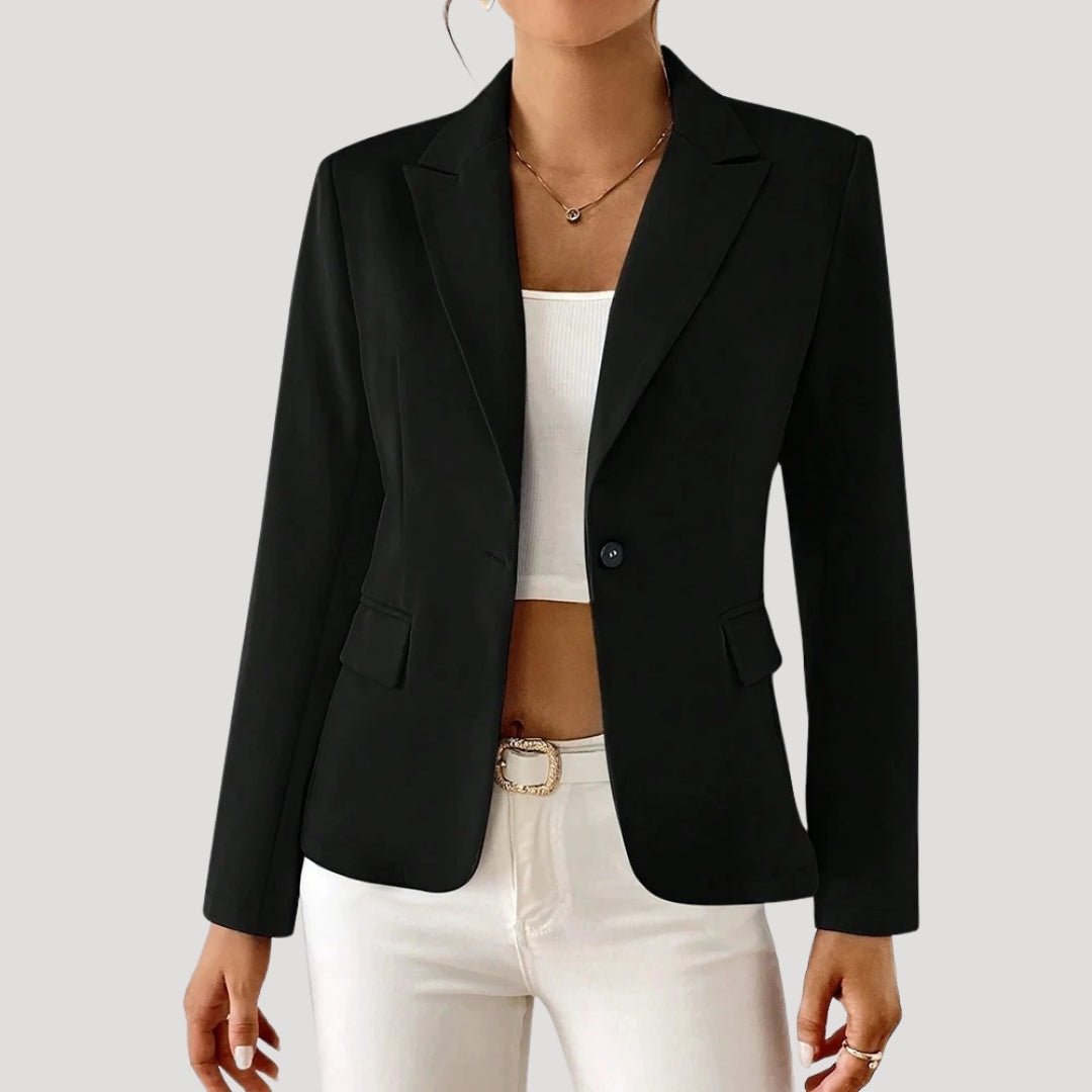 Asta | Figursyet Enkeltknappet Blazer med Bred Revers - StilfulltWomen's jacketsL-FGM3P6-026-KCLyserødSAsta | Figursyet Enkeltknappet Blazer med Bred Revers