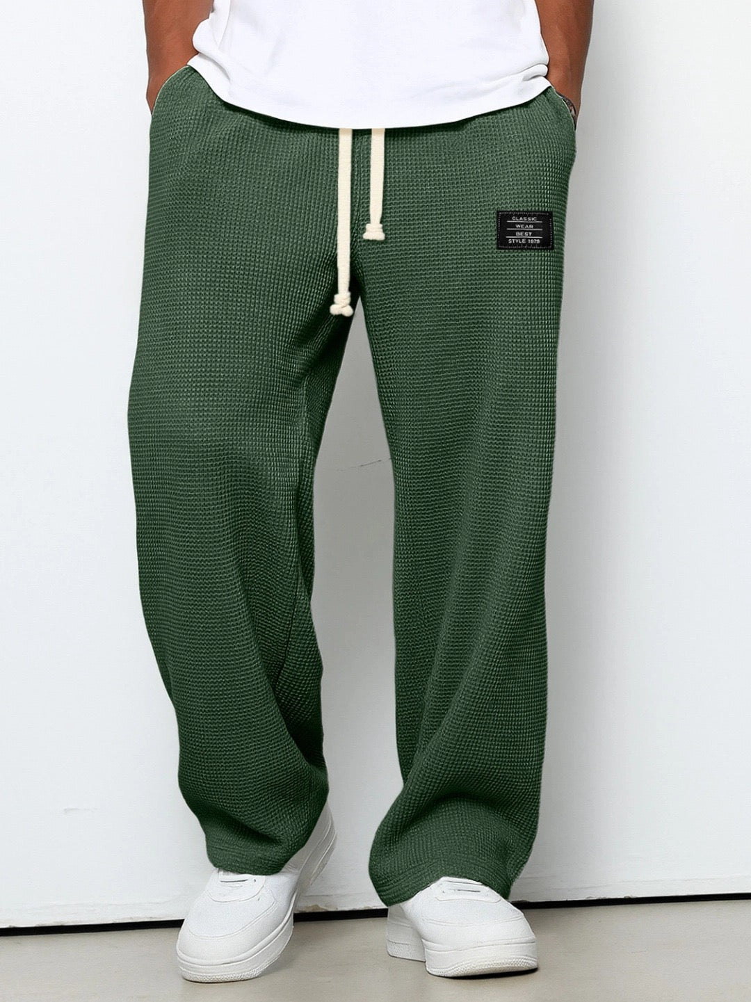 Baltasar | Pantalón Holgado de Tejido Gofrado con Cordón - StilfulltMen's pantsVerde oscuroSBaltasar | Pantalón Holgado de Tejido Gofrado con Cordón