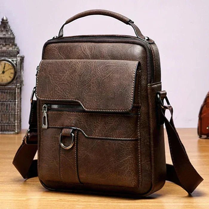 Brantorp | Bolso Bandolera Vertical y Compacto - StilfulltCross body bagsMarrón oscuroBrantorp | Bolso Bandolera Vertical y Compacto