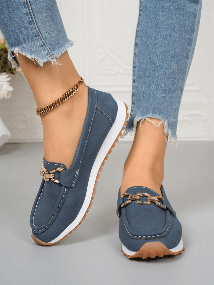 Callahan | Mocasines con Cadena Dorada y Suela Track - StilfulltWomen's shoesAzul marino35Callahan | Mocasines con Cadena Dorada y Suela Track