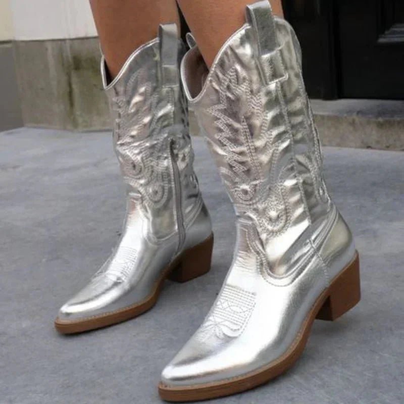 Delilah | Botas Cowboy Metalizadas Bordadas de Otoño - StilfulltWomen's shoesDSHD2-QF911002Plateado36Delilah | Botas Cowboy Metalizadas Bordadas de Otoño
