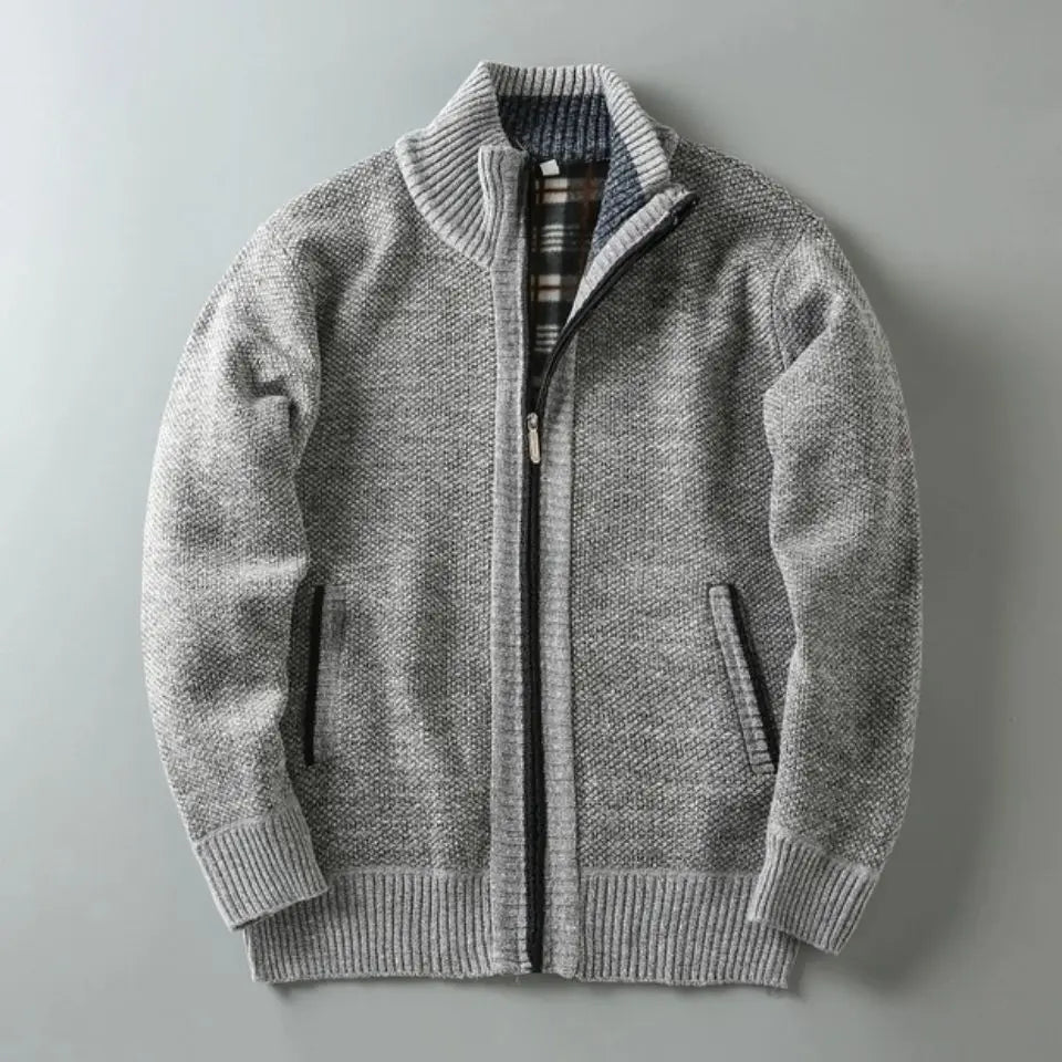 Ejnar | Fleeceforet Strikket Cardigan med Lynlås - StilfulltMen's vestsGråXSEjnar | Fleeceforet Strikket Cardigan med Lynlås
