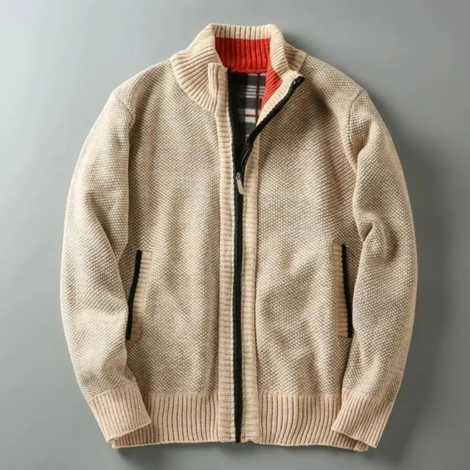 Ejnar | Fleeceforet Strikket Cardigan med Lynlås - StilfulltMen's vestsKhakiXSEjnar | Fleeceforet Strikket Cardigan med Lynlås