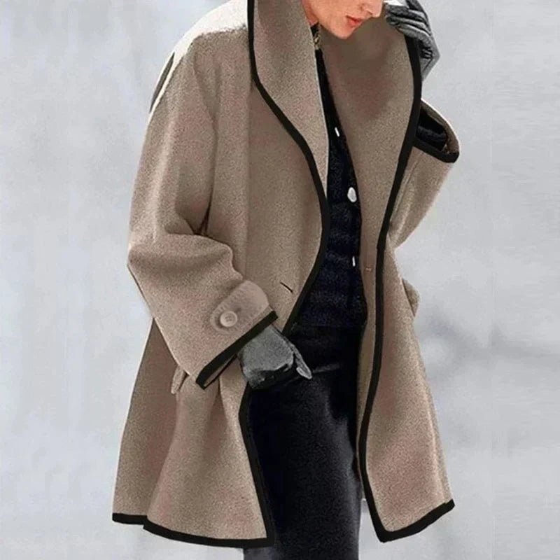 Elin | Blød Klassisk Frakke med Sjalskrave og Kontrastkant - StilfulltWomen's jacketsSKU_1789052905086_914BrunSElin | Blød Klassisk Frakke med Sjalskrave og Kontrastkant