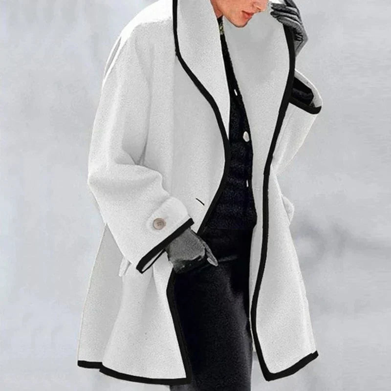 Elin | Blød Klassisk Frakke med Sjalskrave og Kontrastkant - StilfulltWomen's jacketsSKU_1789052905086_888HvidSElin | Blød Klassisk Frakke med Sjalskrave og Kontrastkant