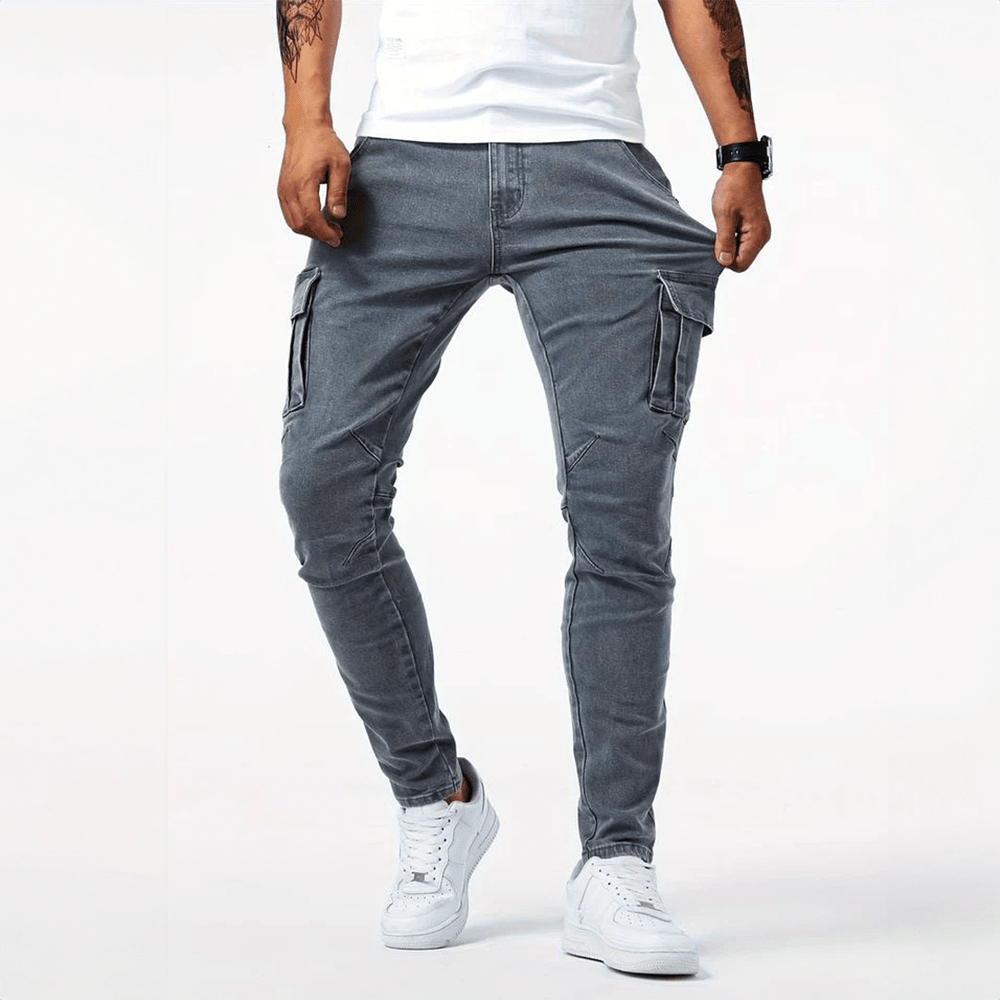 Fabrizio | Pantalón Cargo Vaquero Ajustado con Bolsillos de Solapa - StilfulltMen's pantsNegroSFabrizio | Pantalón Cargo Vaquero Ajustado con Bolsillos de Solapa