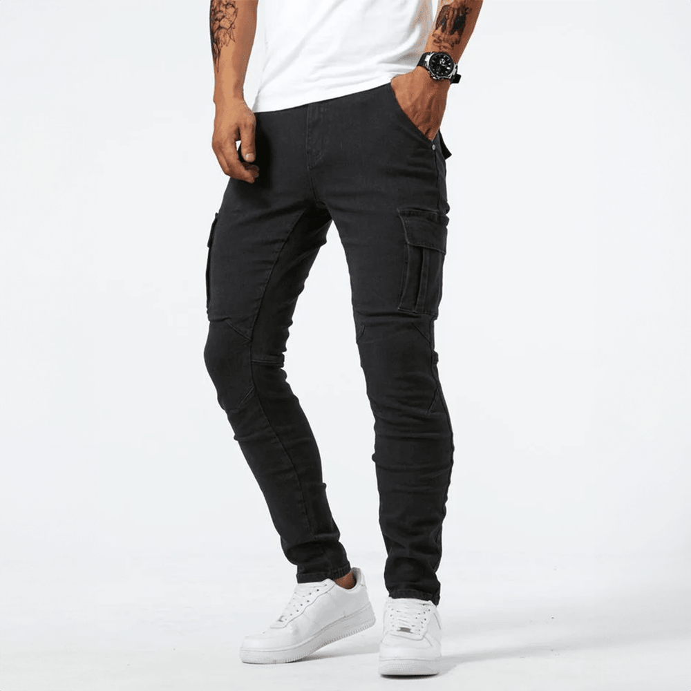 Fabrizio | Pantalón Cargo Vaquero Ajustado con Bolsillos de Solapa - StilfulltMen's pantsNegroSFabrizio | Pantalón Cargo Vaquero Ajustado con Bolsillos de Solapa