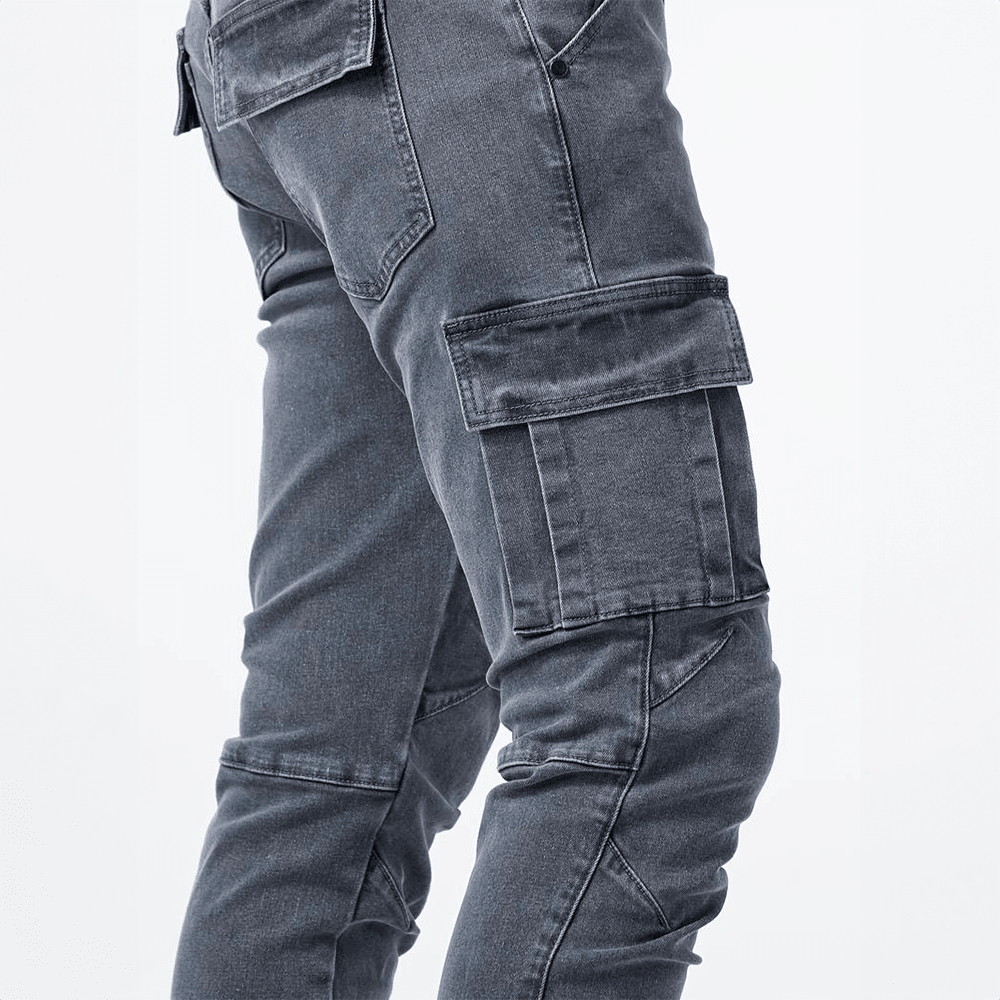 Fabrizio | Pantalón Cargo Vaquero Ajustado con Bolsillos de Solapa - StilfulltMen's pantsNegroSFabrizio | Pantalón Cargo Vaquero Ajustado con Bolsillos de Solapa
