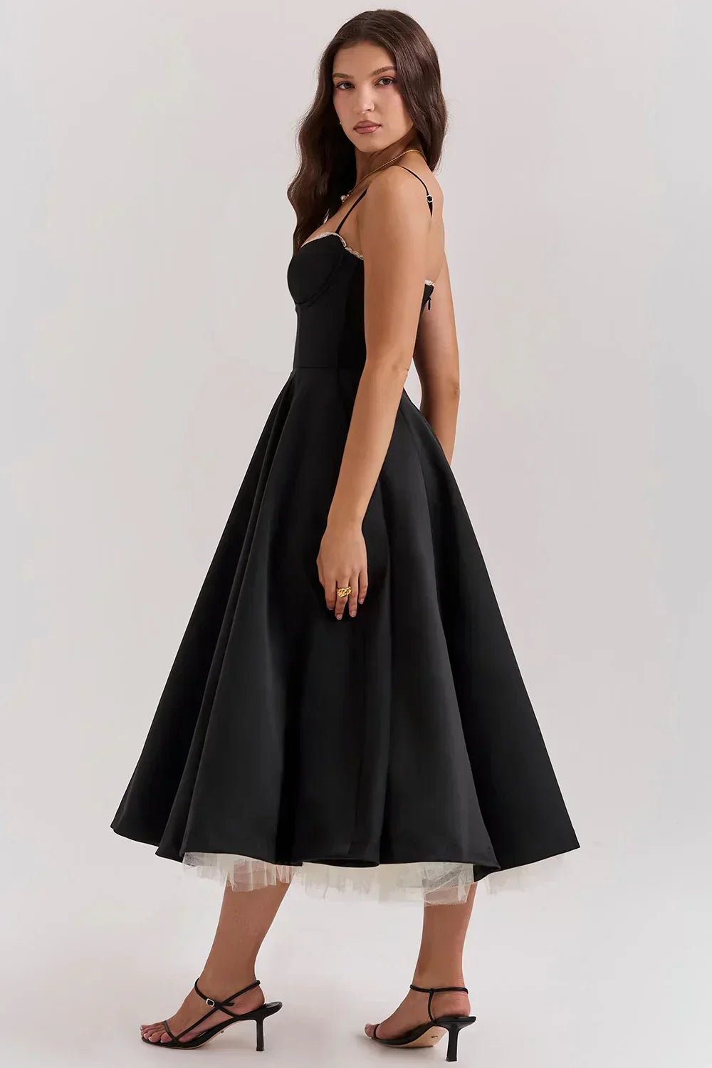 Fiorine | Midiklänning Elegant och Raffinerad - StilfulltdressRosaSFiorine | Midiklänning Elegant och Raffinerad