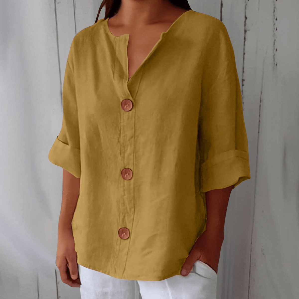Hadley | Blusa de Lino con Botones de Madera - StilfulltWomen's blousesMostazaSHadley | Blusa de Lino con Botones de Madera