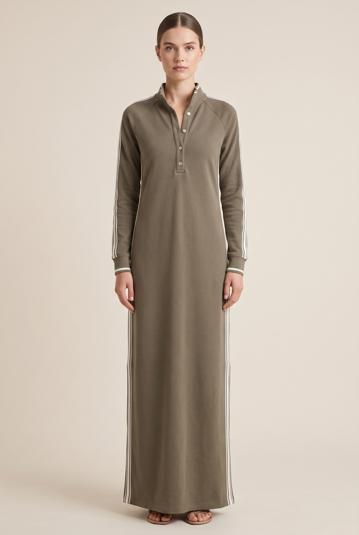 Anouk | Vestido Maxi de Felpa Ribeteado con Cuello Polo