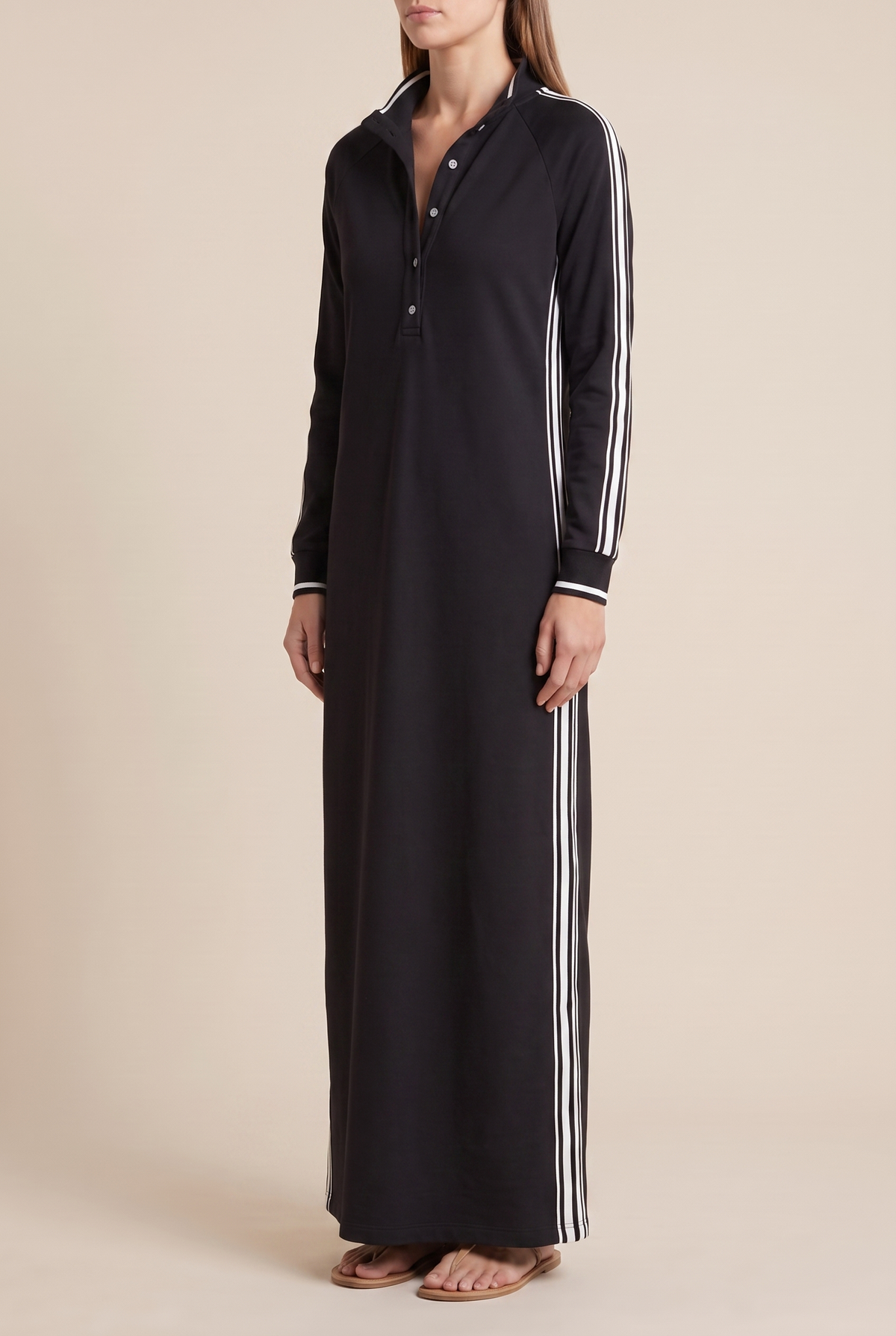 Anouk | Vestido Maxi de Felpa Ribeteado con Cuello Polo