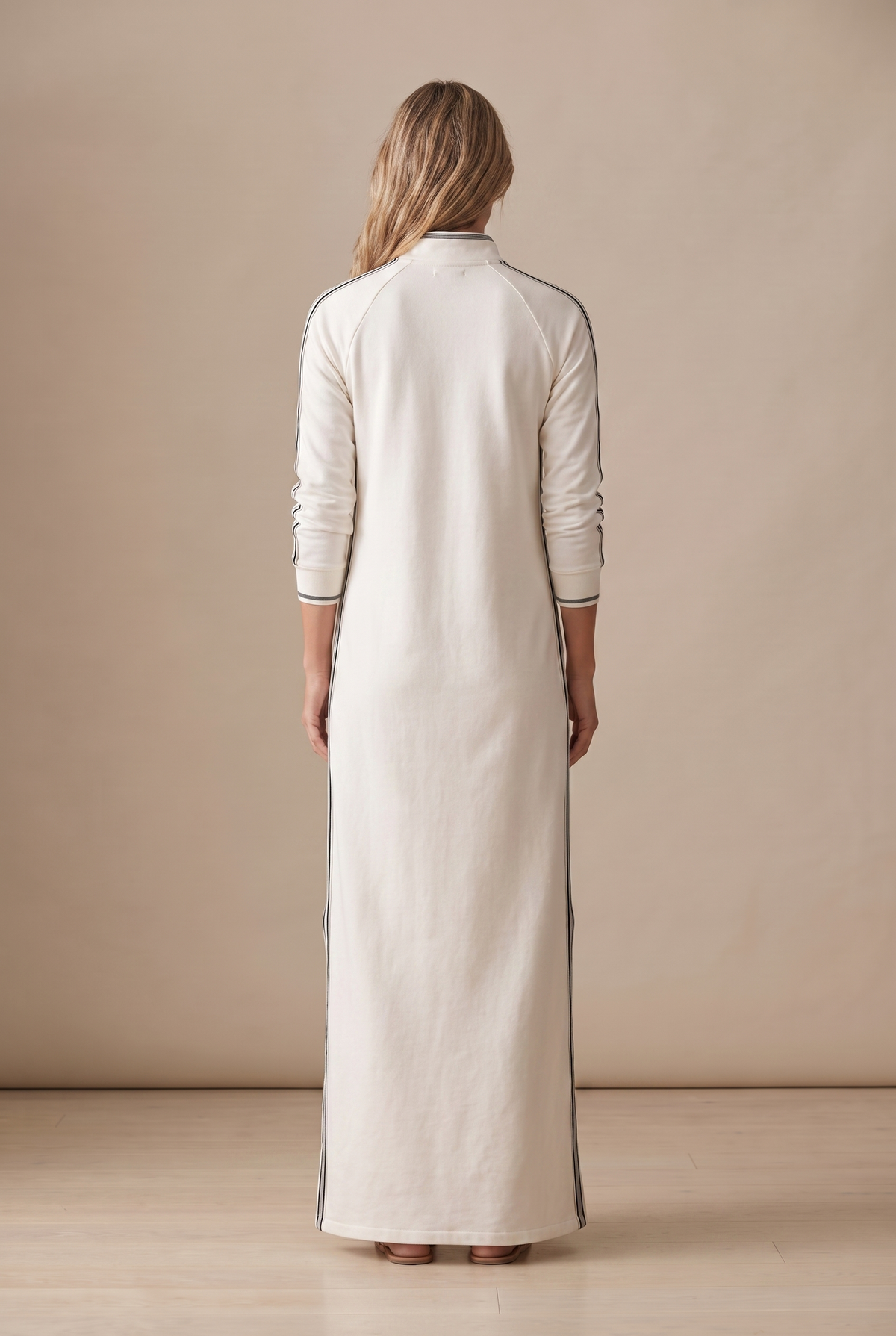 Anouk | Vestido Maxi de Felpa Ribeteado con Cuello Polo
