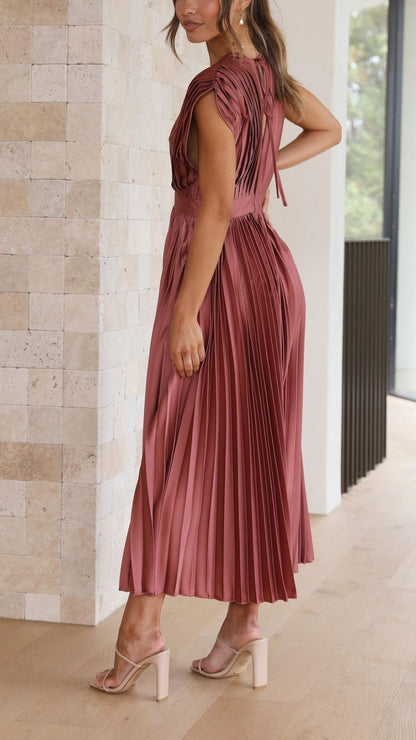 Ilvra | Klänning med djup urringning Elegant och raffinerad - StilfulltdressD3-YB403005SvartSIlvra | Klänning med djup urringning Elegant och raffinerad