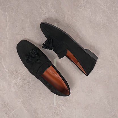 Inés | Mocasines de Mujer con Borlas y Tacón Bajo - StilfulltWomen's shoesNegro33Inés | Mocasines de Mujer con Borlas y Tacón Bajo