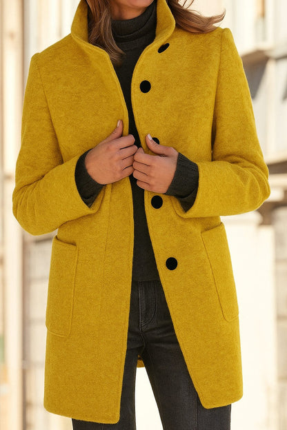 Ingrid | Abrigo Recto de Cuello Alto - StilfulltWomen's jacketsAmarilloSIngrid | Abrigo Recto de Cuello Alto