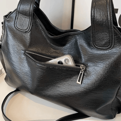 Karoline | Blød Rummelig Skuldertaske med Lynlåslommer - StilfulltWomen's handbagsSKU_1790222930120_583LysebrunKaroline | Blød Rummelig Skuldertaske med Lynlåslommer