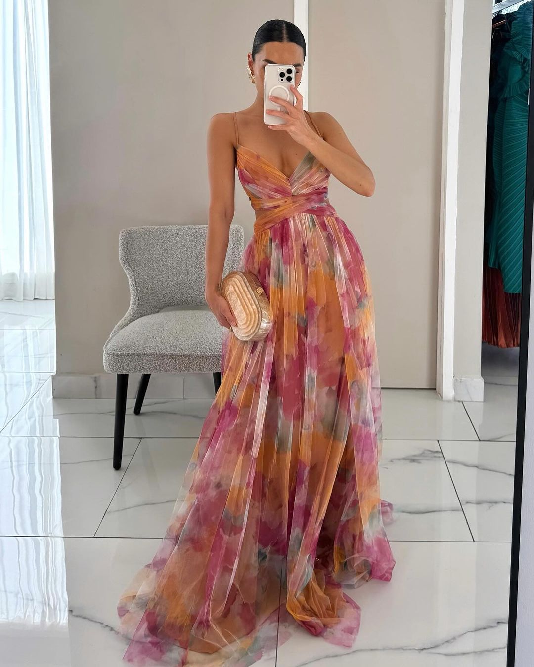 Lisora | Maxiklänning i chiffong med blomstertryck – lätt elegans och sommarstil - StilfulltdressDWOD4-YL593001OrangeSLisora | Maxiklänning i chiffong med blomstertryck – lätt elegans och sommarstil