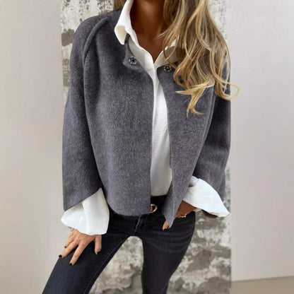 Liva | Kort Blød Bouclé Jakke med Vide Ærmer - StilfulltWomen's jacketsSKU_1790229088204_666GråSLiva | Kort Blød Bouclé Jakke med Vide Ærmer