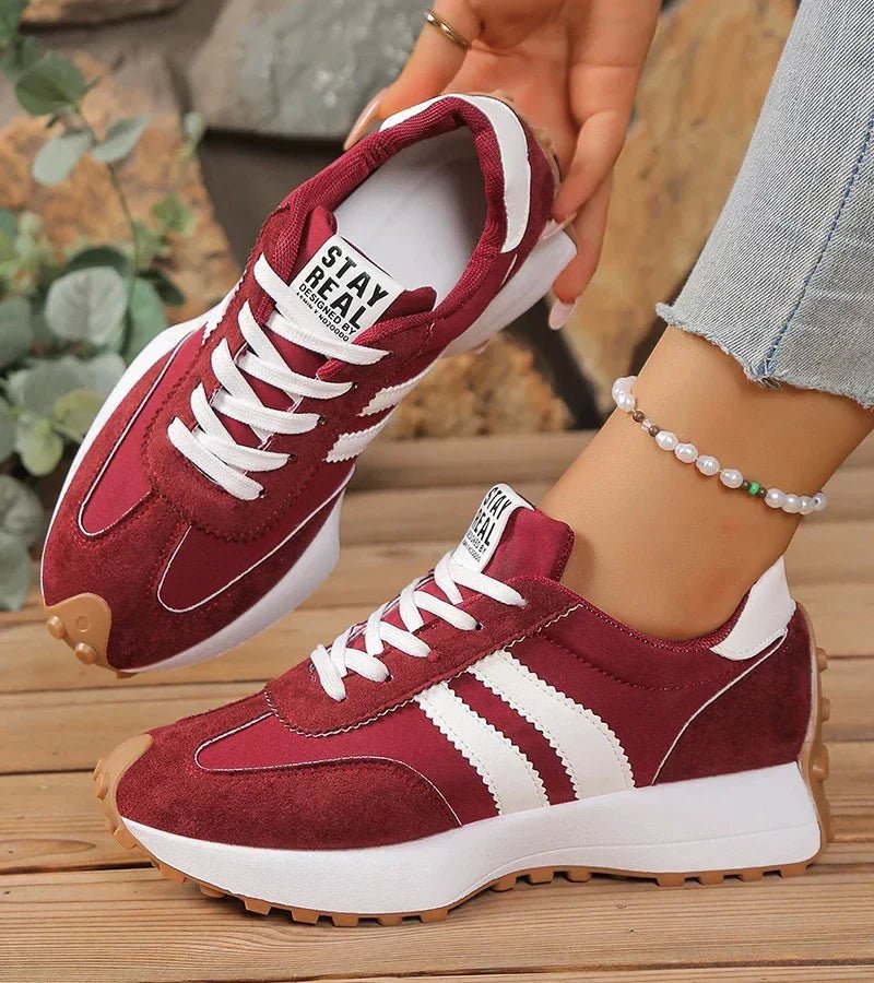Nerea | Zapatillas Retro Acolchadas con Plataforma - StilfulltWomen's shoesG202601418242-22Rojo36Nerea | Zapatillas Retro Acolchadas con Plataforma