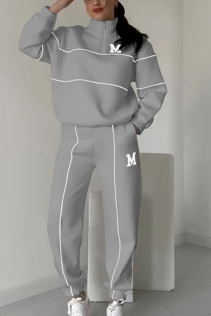 Renata | Conjunto Deportivo de Media Cremallera - StilfulltWomen's outfit setsP0235 - VarmDragt - Gray S - 1 pcLichtbruinSRenata | Conjunto Deportivo de Media Cremallera