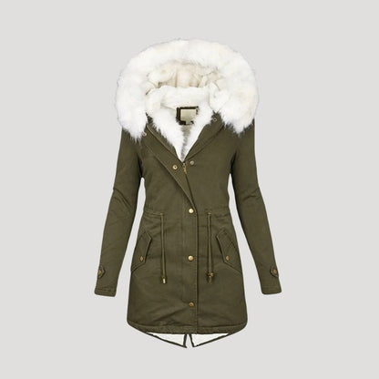 Solveig | Varm Foret Vinterparka med Kunstpels - StilfulltWomen's jacketsArmygrønSSolveig | Varm Foret Vinterparka med Kunstpels