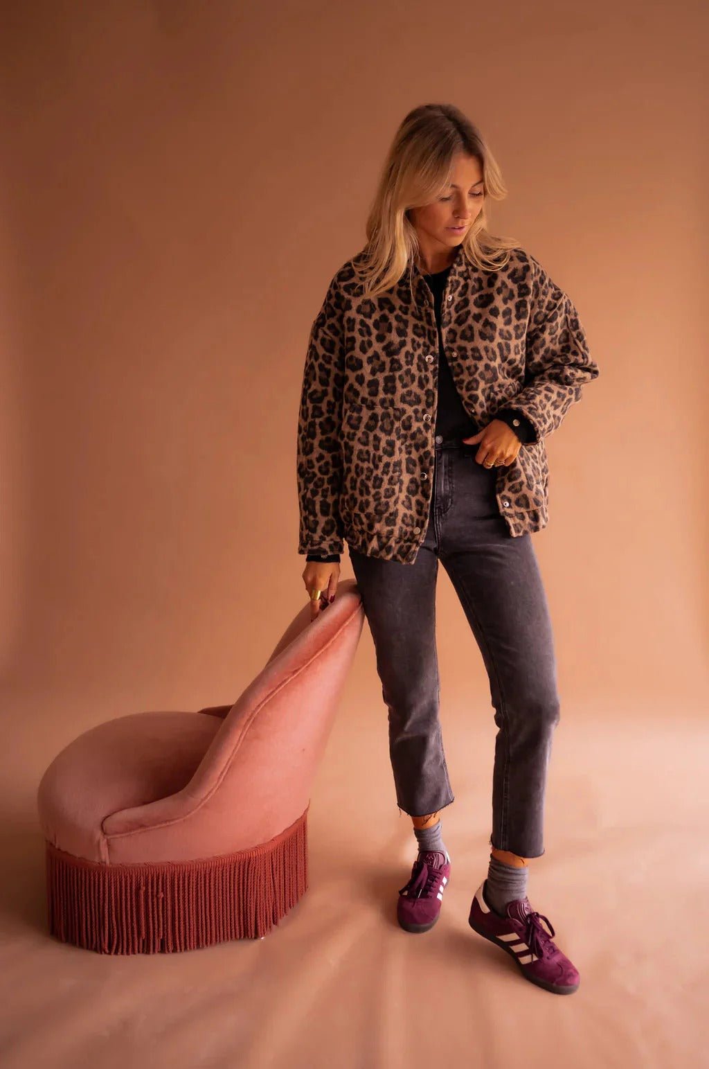 Thyra | Afslappet Leopardmønstret Jakke med Trykknapper - StilfulltWomen's jacketsSThyra | Afslappet Leopardmønstret Jakke med Trykknapper