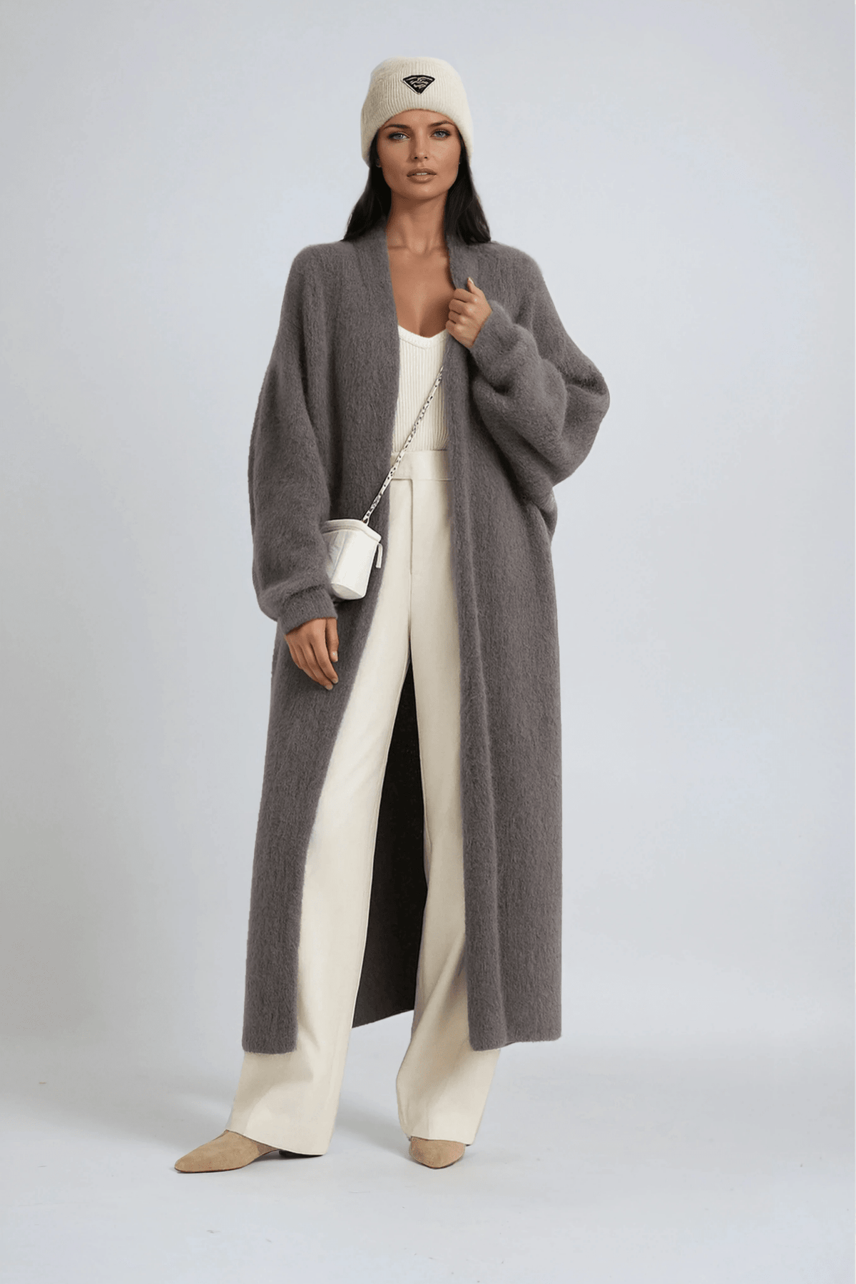Vigga | Lang Oversized Strikcardigan - StilfulltWomen's vestsSKU_1756158228260_476GråOne sizeVigga | Lang Oversized Strikcardigan