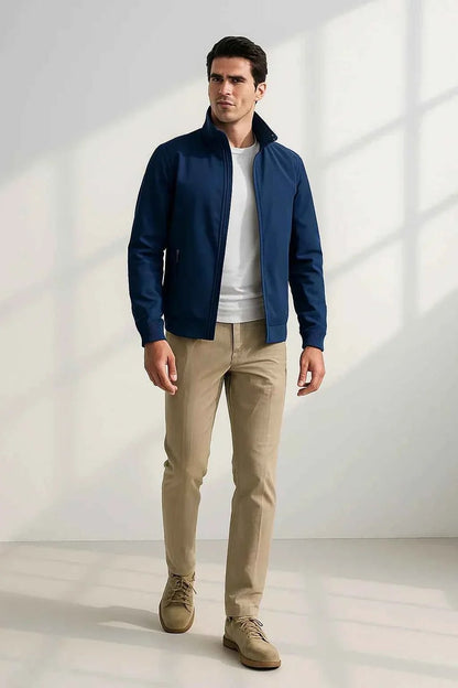 Viggo | Let Minimalistisk Overgangsjakke med Høj Krave - StilfulltMen's jacketsSKU_1785738421162_495SortSViggo | Let Minimalistisk Overgangsjakke med Høj Krave