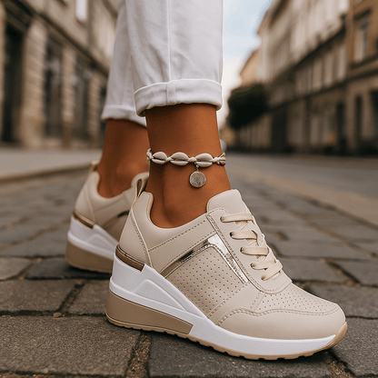 Waverly | Zapatillas con Cuña Interior y Perforados - StilfulltWomen's shoesBeige35.5Waverly | Zapatillas con Cuña Interior y Perforados