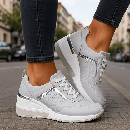 Waverly | Zapatillas con Cuña Interior y Perforados - StilfulltWomen's shoesGris35.5Waverly | Zapatillas con Cuña Interior y Perforados