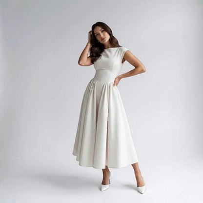 Everly | Vestido Midi Entallado con Vuelo